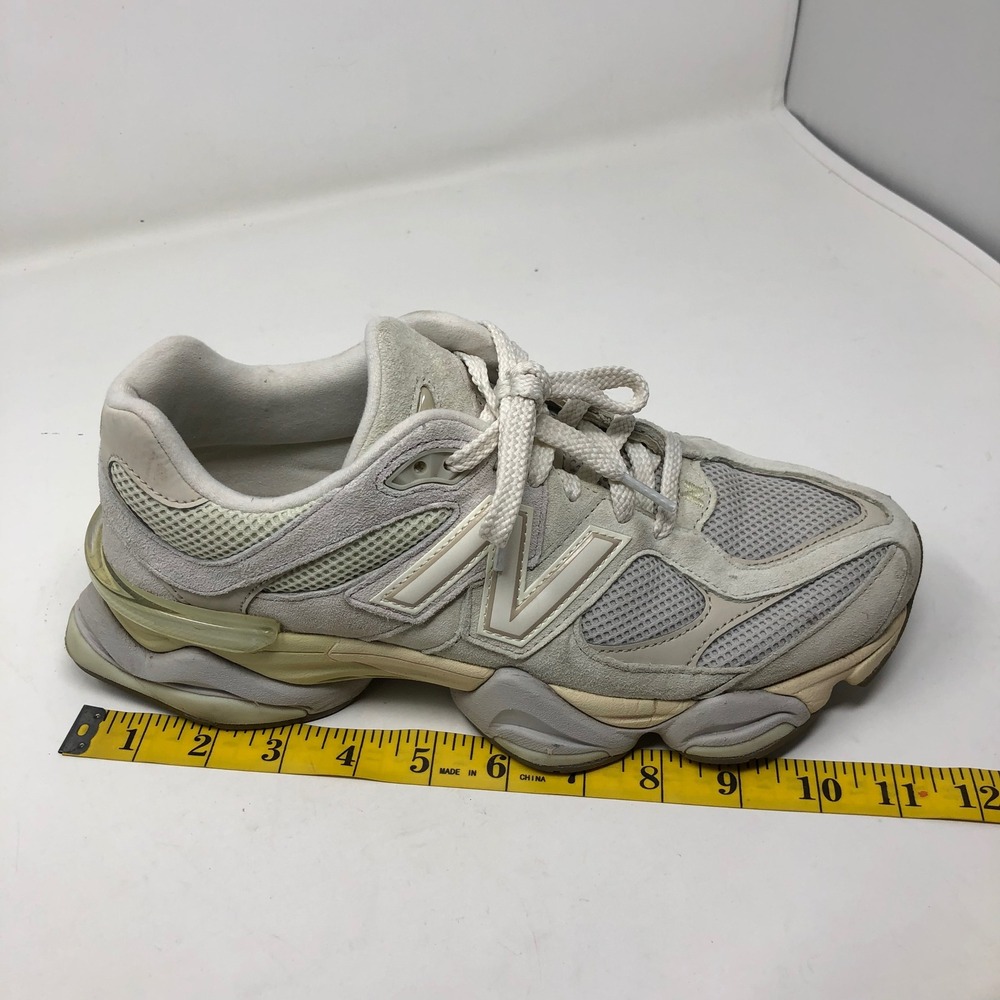 New Balance 9060 Sneakers Men 8 Women 9.5 Unisex Sea Salt Moonbeam Streetwear - Picture 15 of 15
